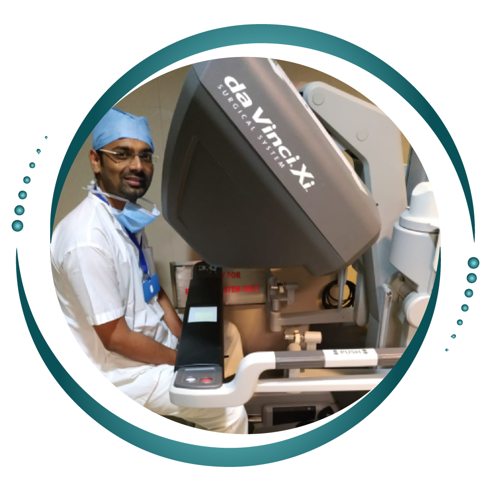 Dr. Varun Agarwal, Best Uro-Oncologist and Robotic Surgeon in Vashi, Navi Mumbai utilizes state-of-the-art robotic technology to perform minimally invasive surgeries.